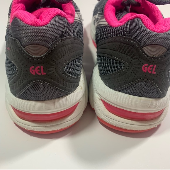 ASICS women’s 7 gray pink gel Phoenix running sneakers - Picture 5 of 9